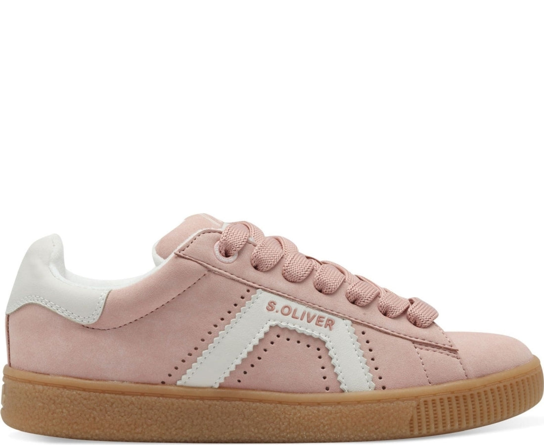 women laceup trainers