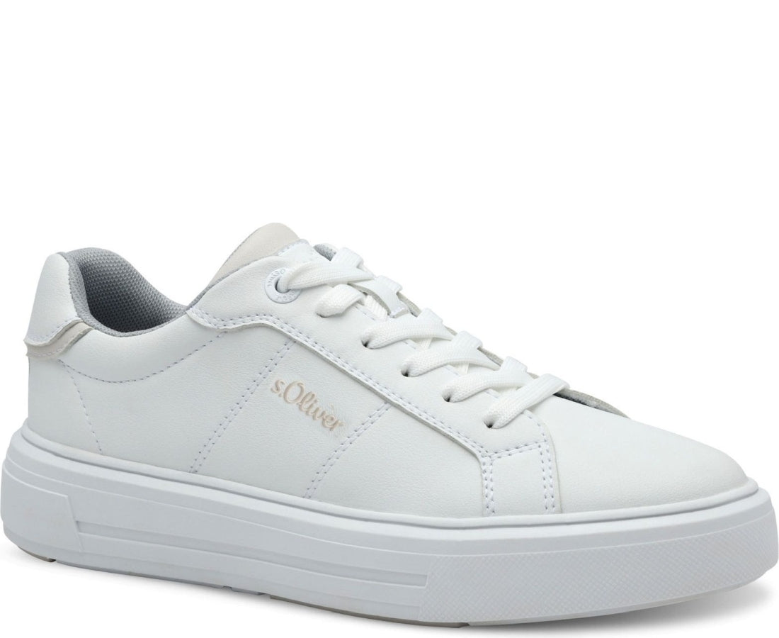 women laceup trainers