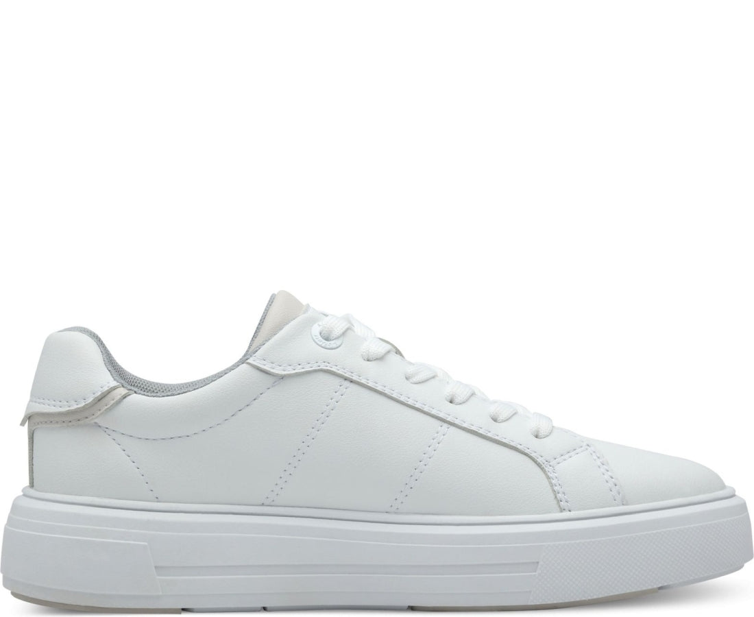 women laceup trainers