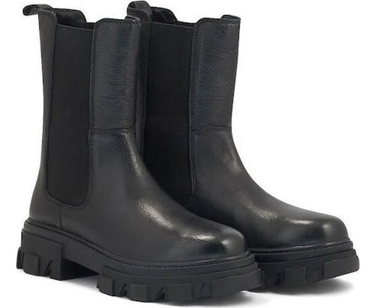black casual closed booties