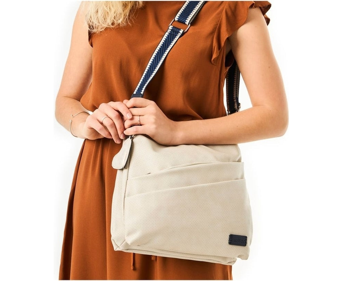 beige casual handbag
