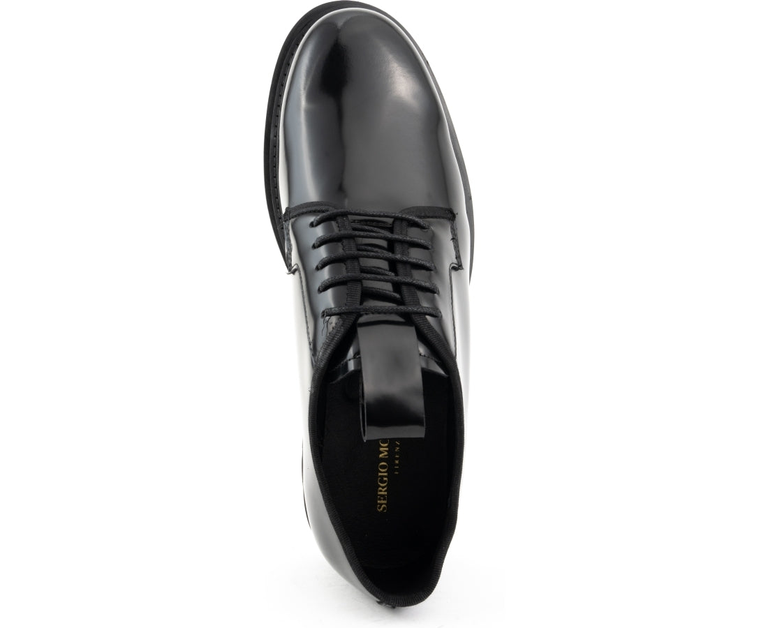 black classic closed formal