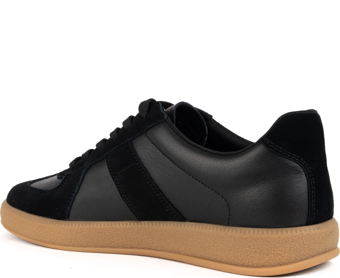 leisure trainers