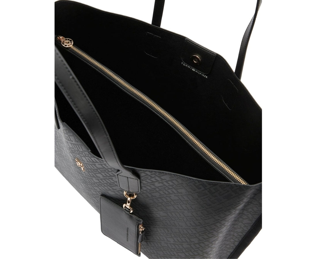 distinct tote