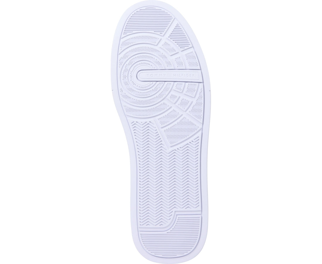 court detail sneaker
