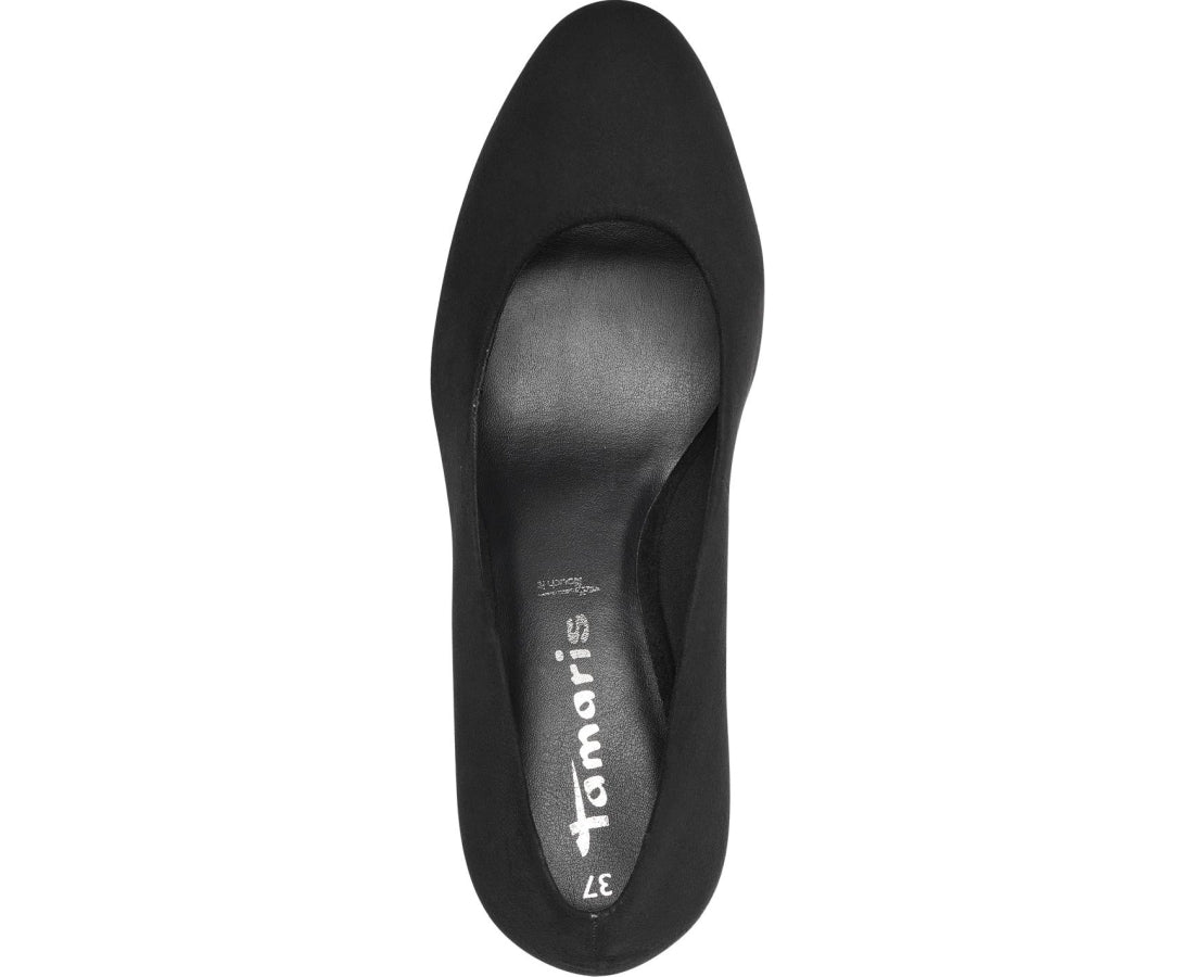 black elegant closed pumps