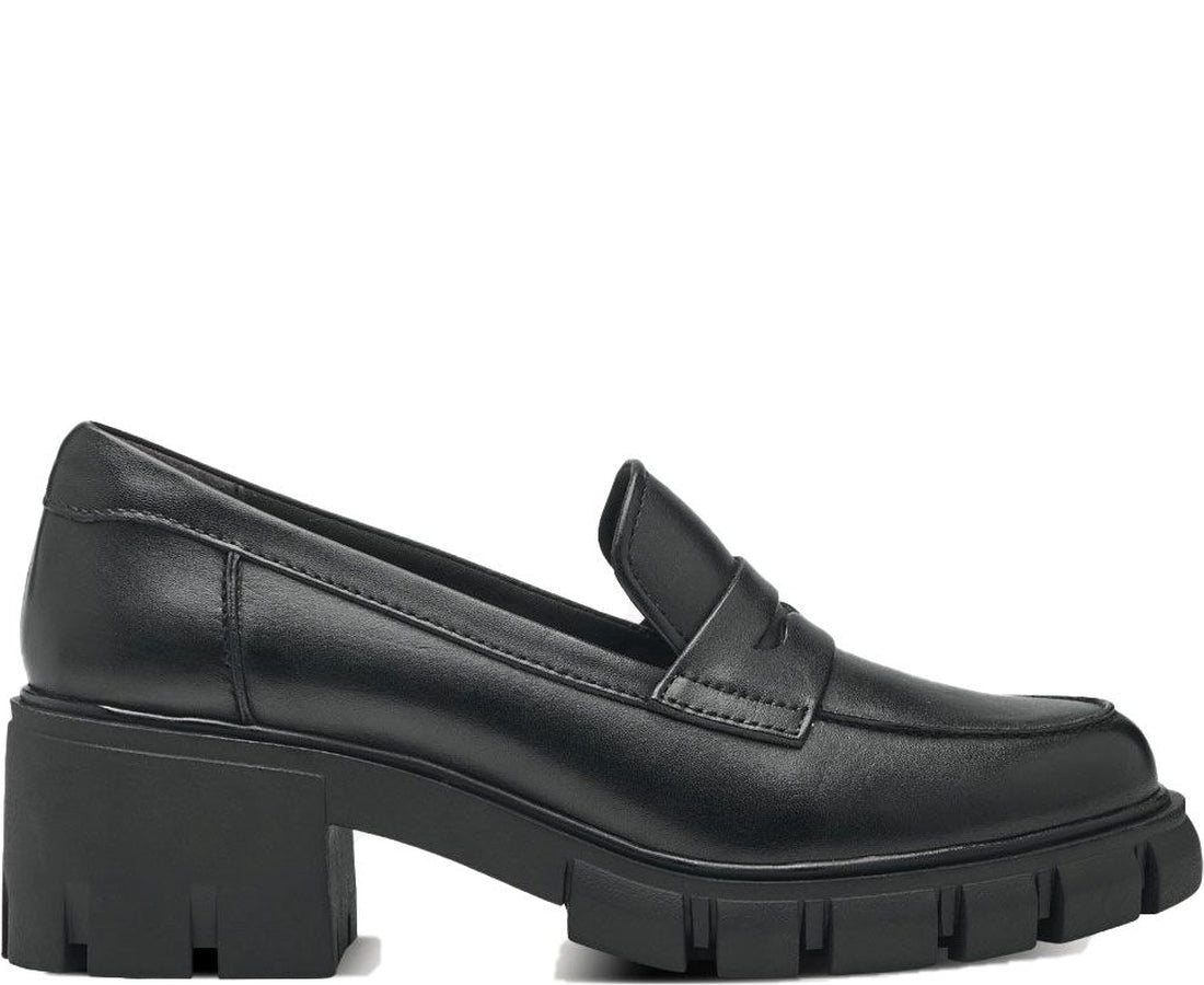 black casual closed loafers