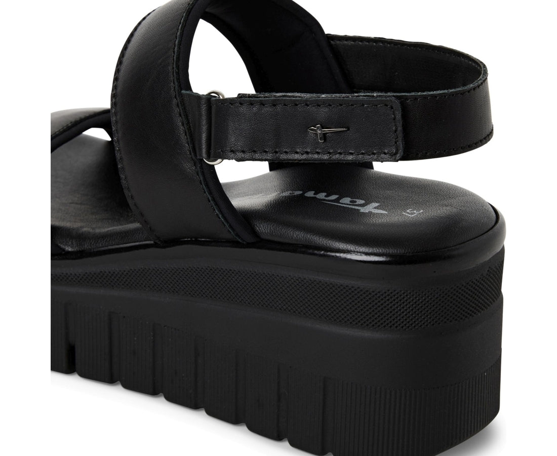 wedge/plat sandals