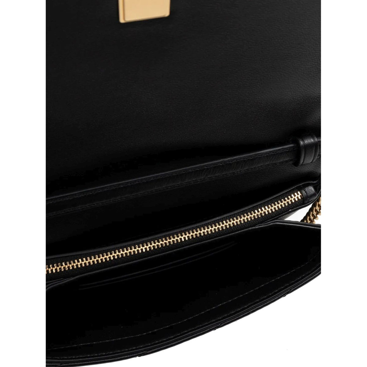 kira chevron chain wallet