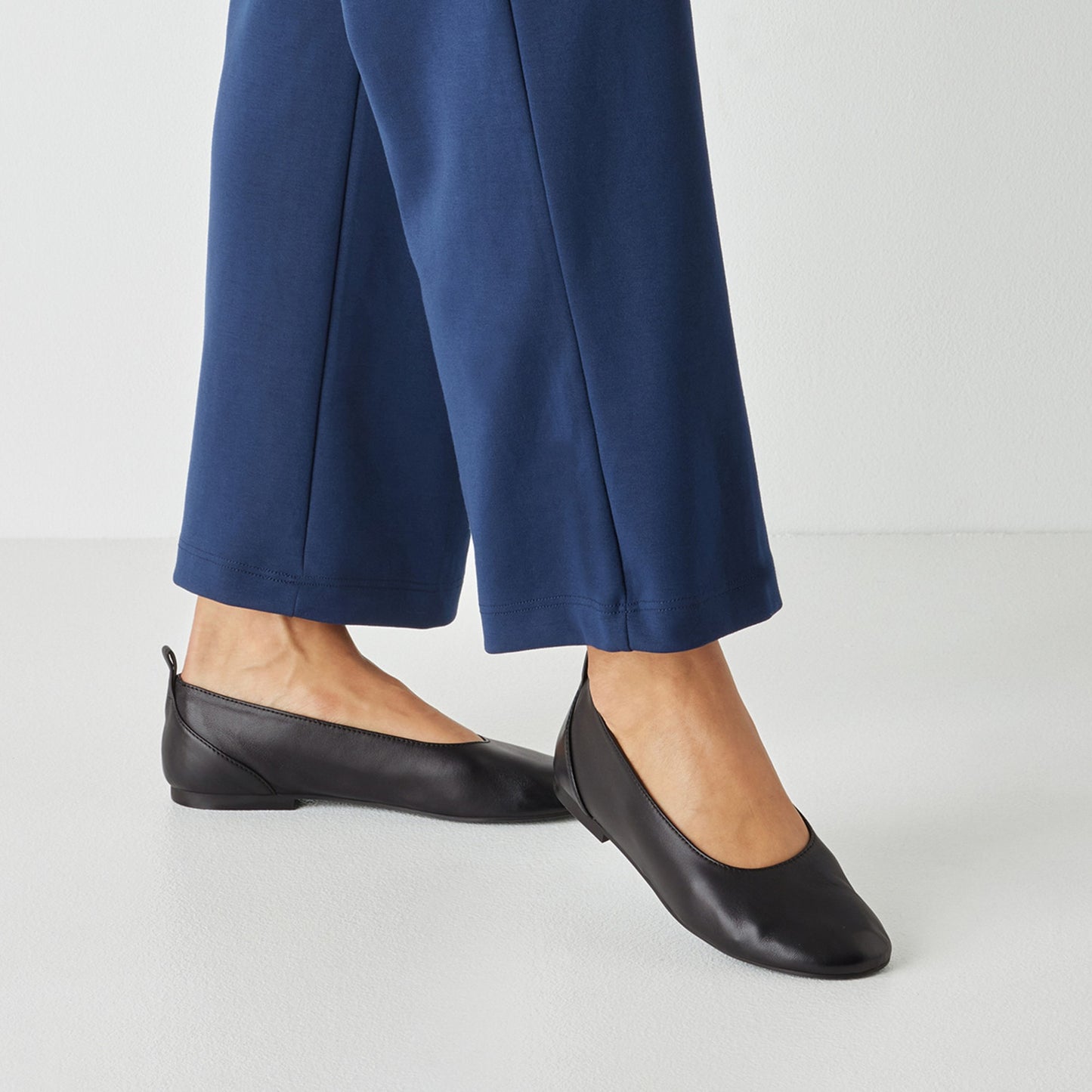 Women's Black Ballet Flats