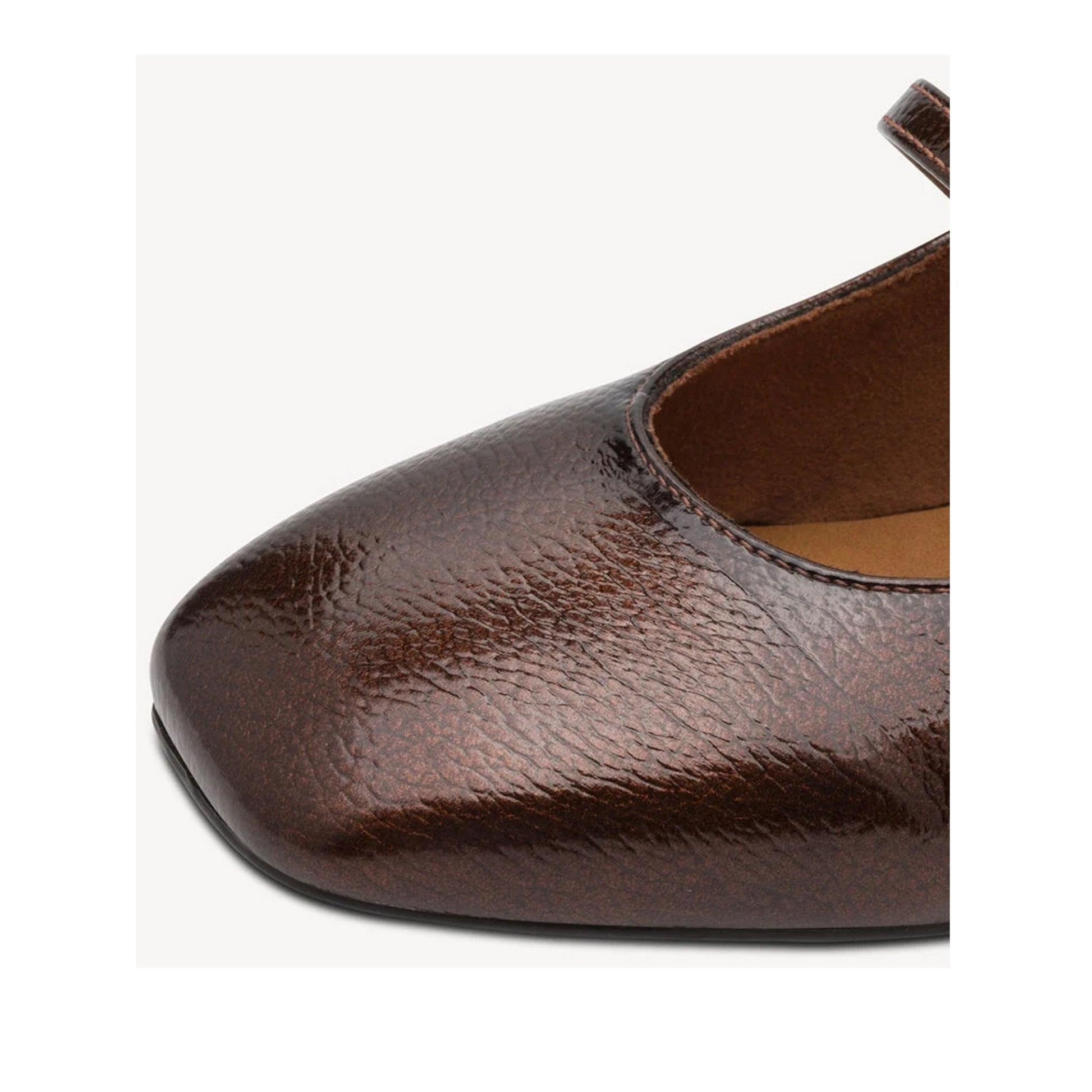 Women's Brown Flats