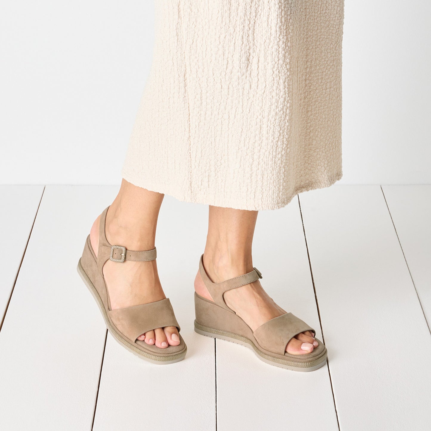 Women's Beige Sandals