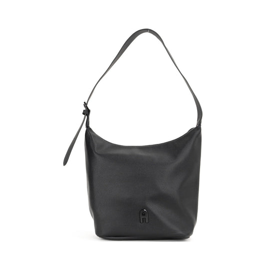 black shoul bag