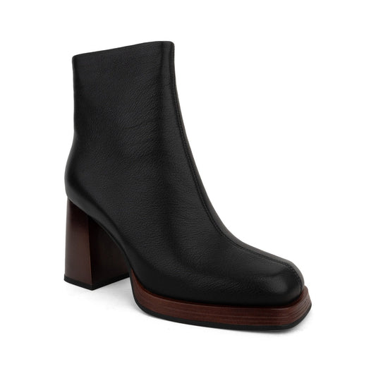 black casual closed booties