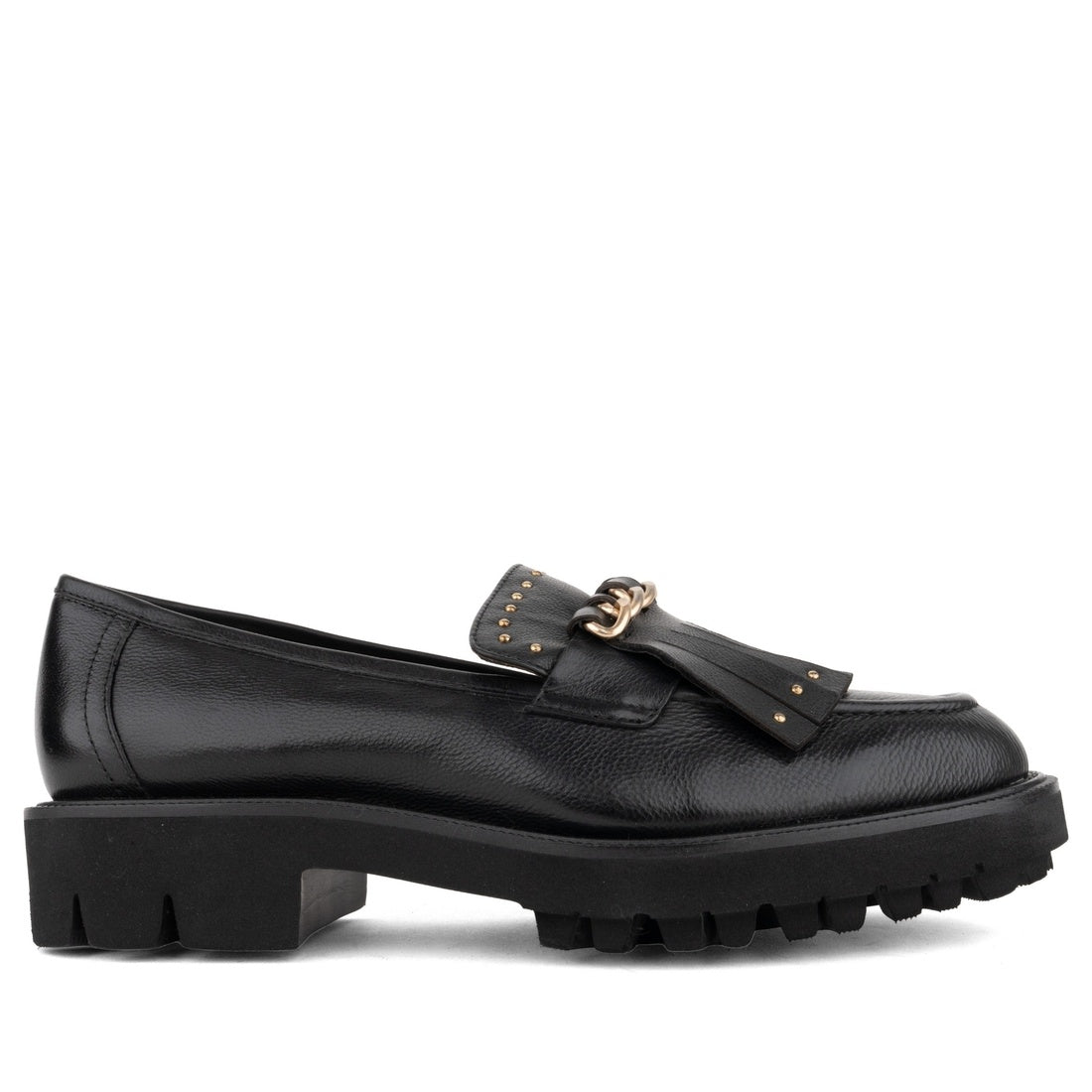 black casual closed loafers