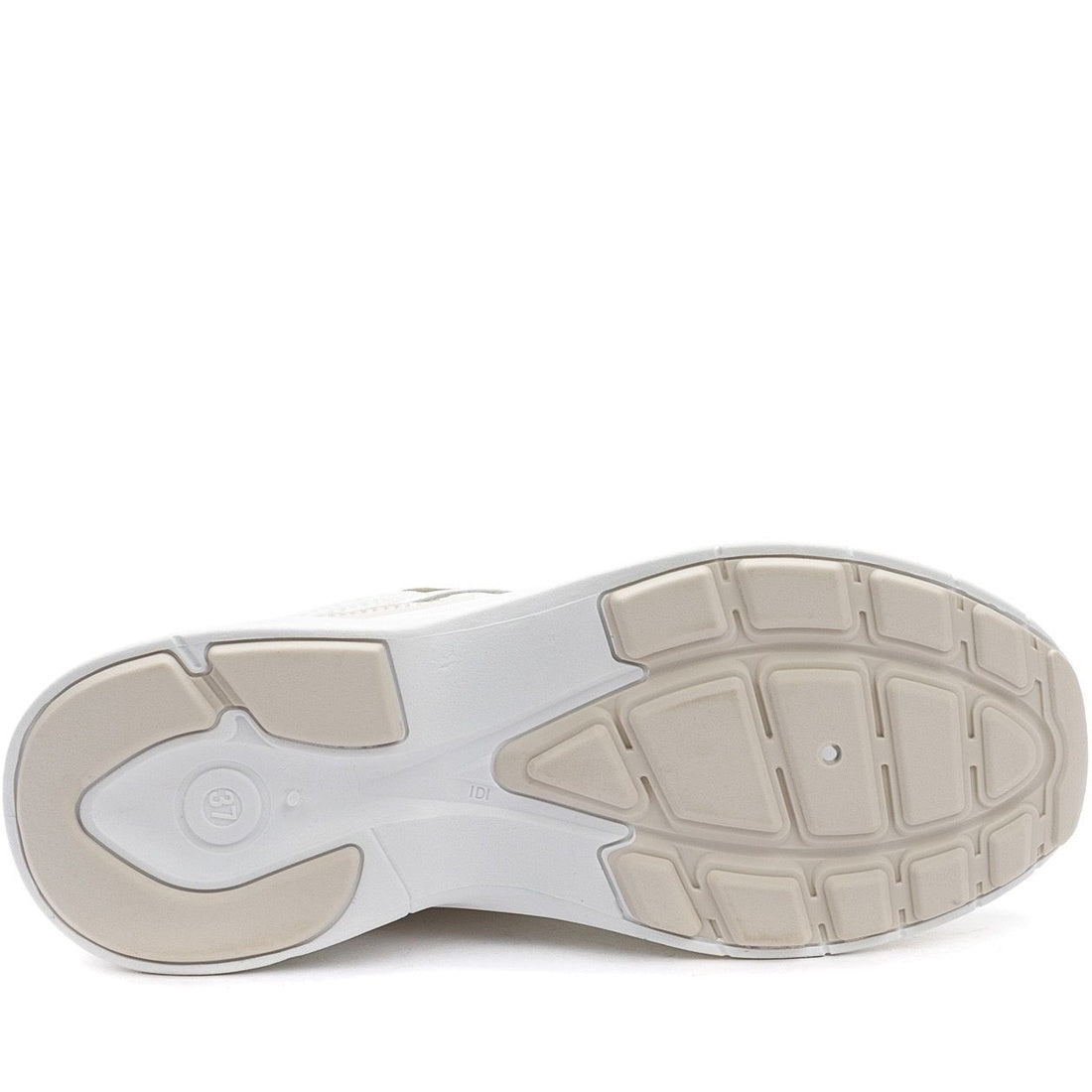 white casual closed sneakers