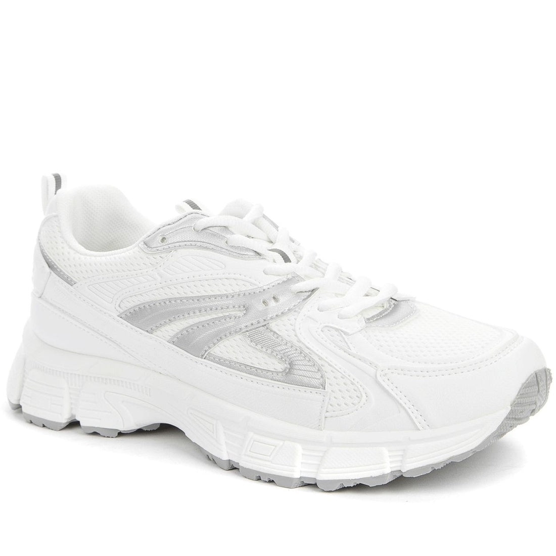 white casual closed sneakers