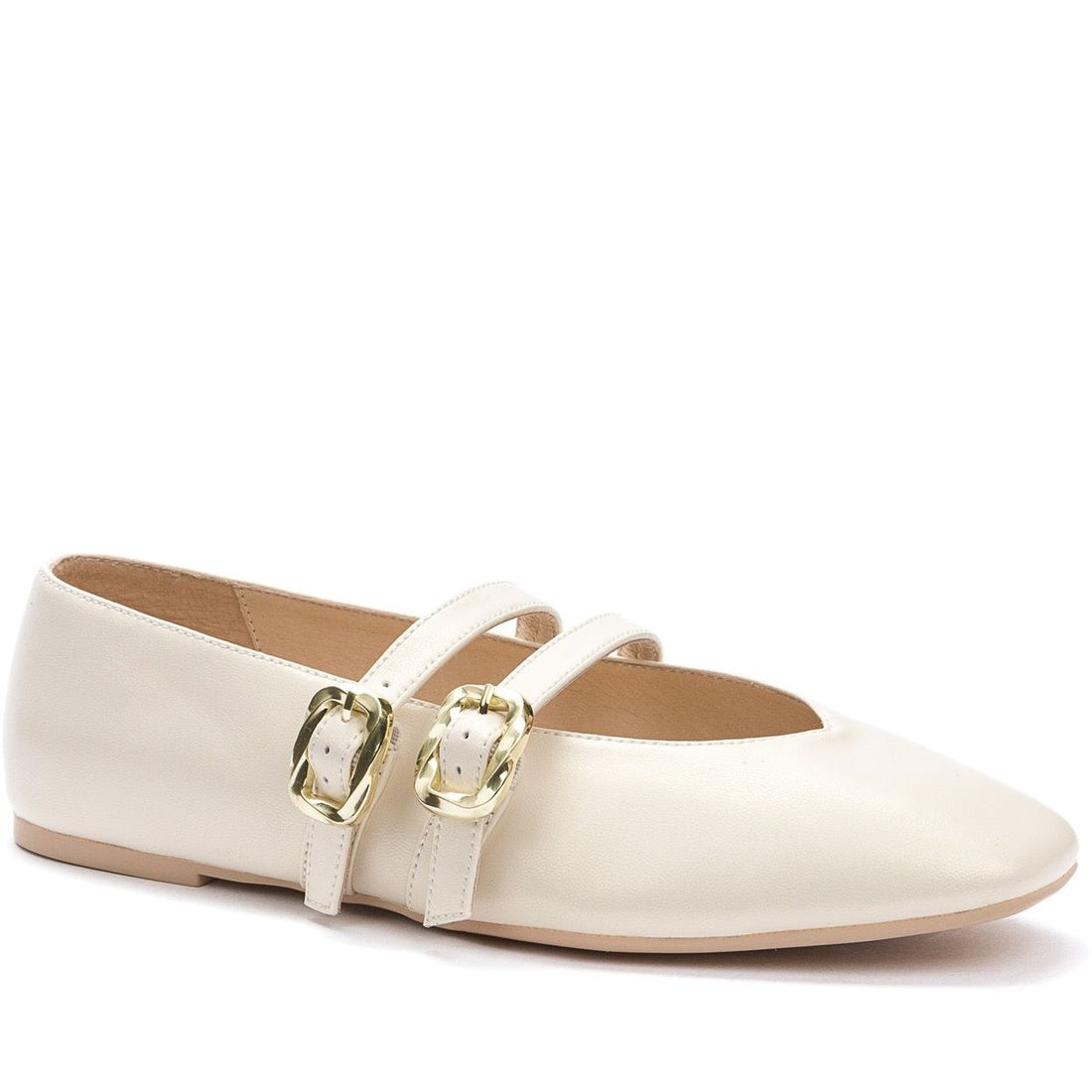 beige elegant closed ballerinas