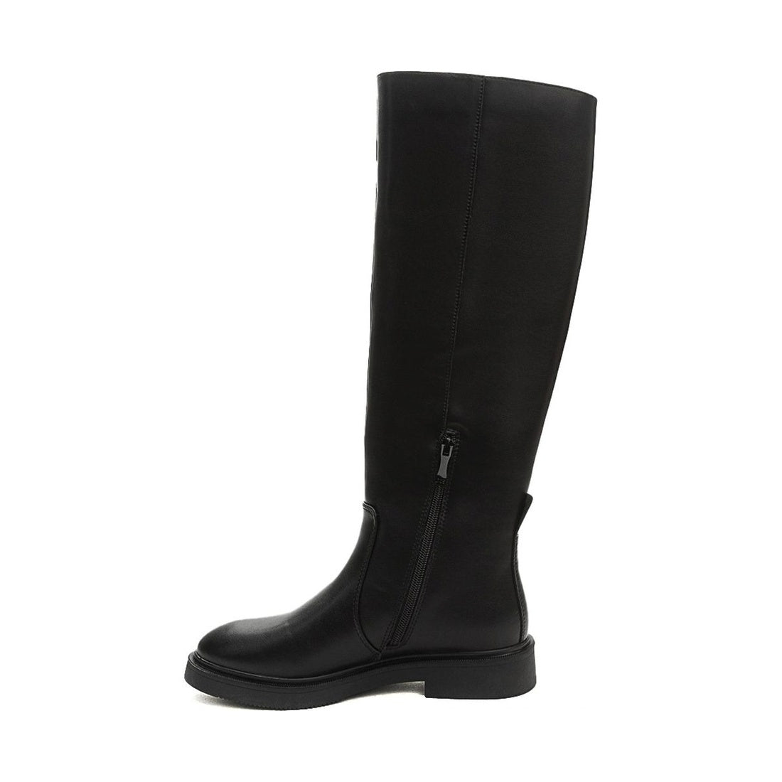 black casual closed boots