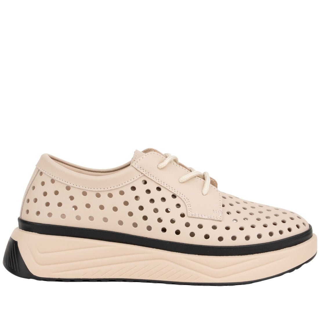 beige casual closed leisure shoes