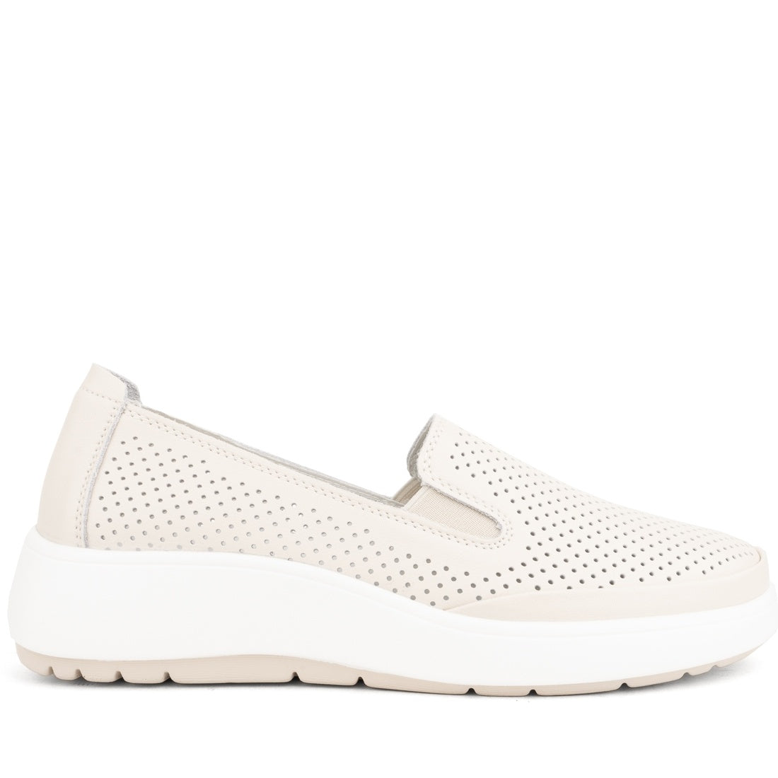 beige casual closed ballerinas