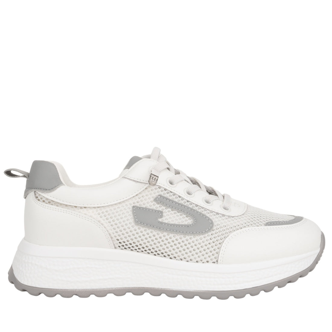 white casual closed sneakers