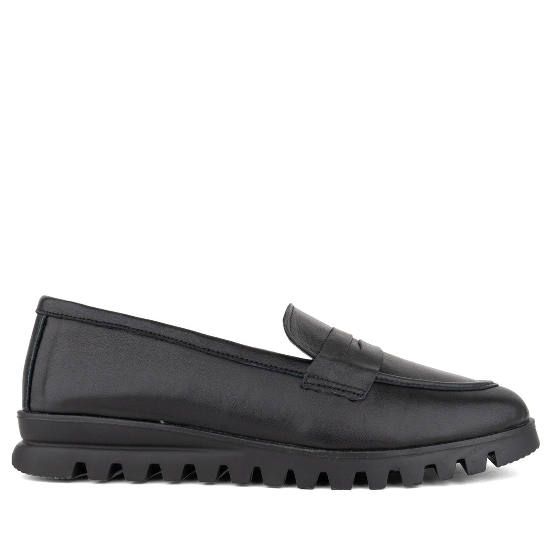 black casual closed loafers