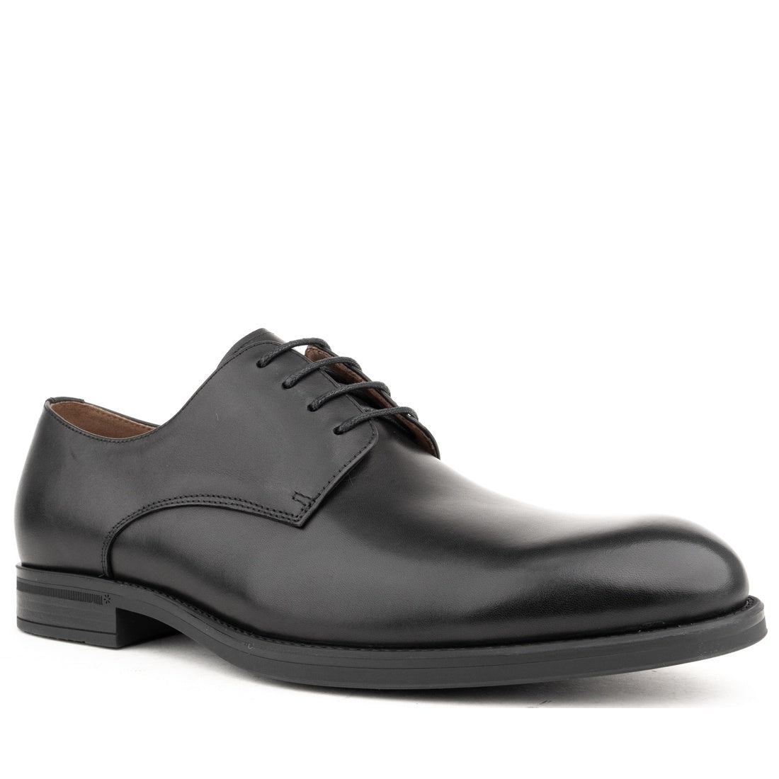 black casual closed formal