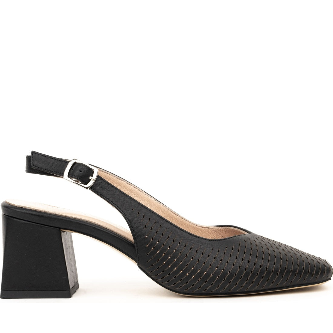black classic closed pumps