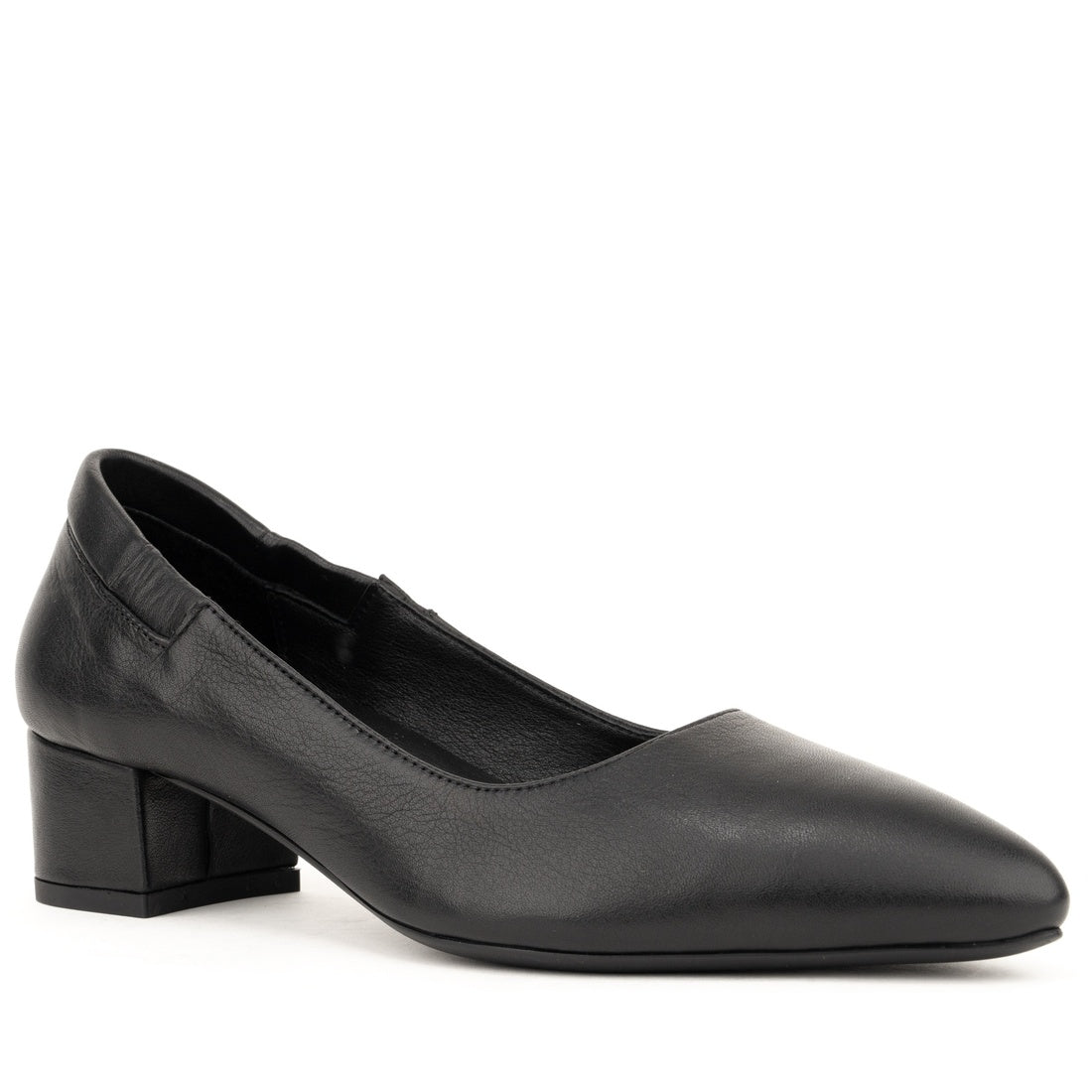 black casual closed pumps
