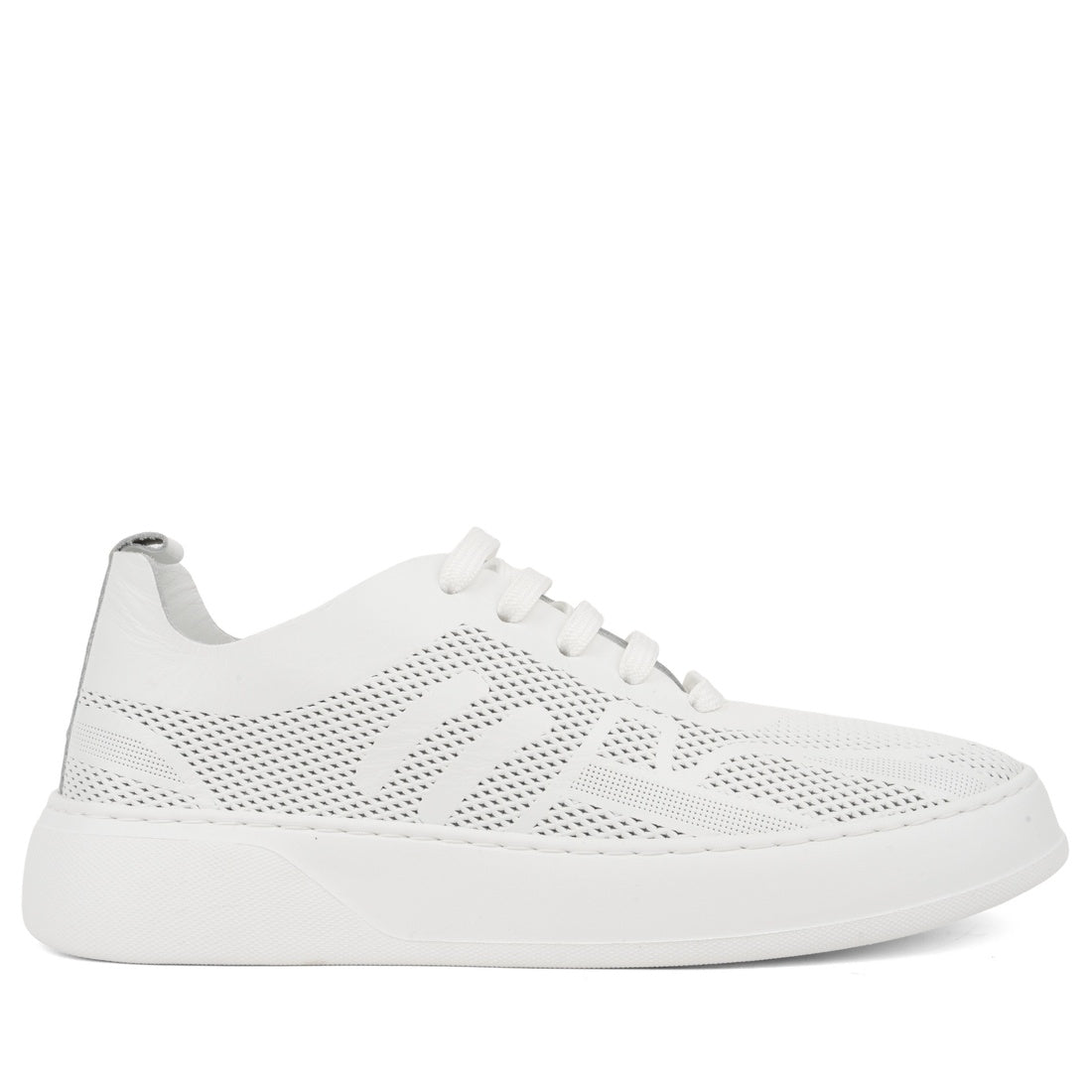 white casual closed leisure