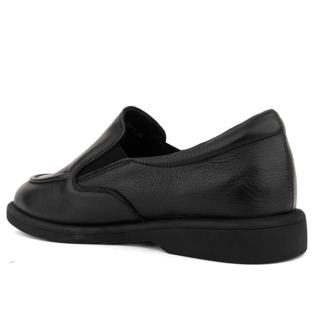 black casual closed loafers