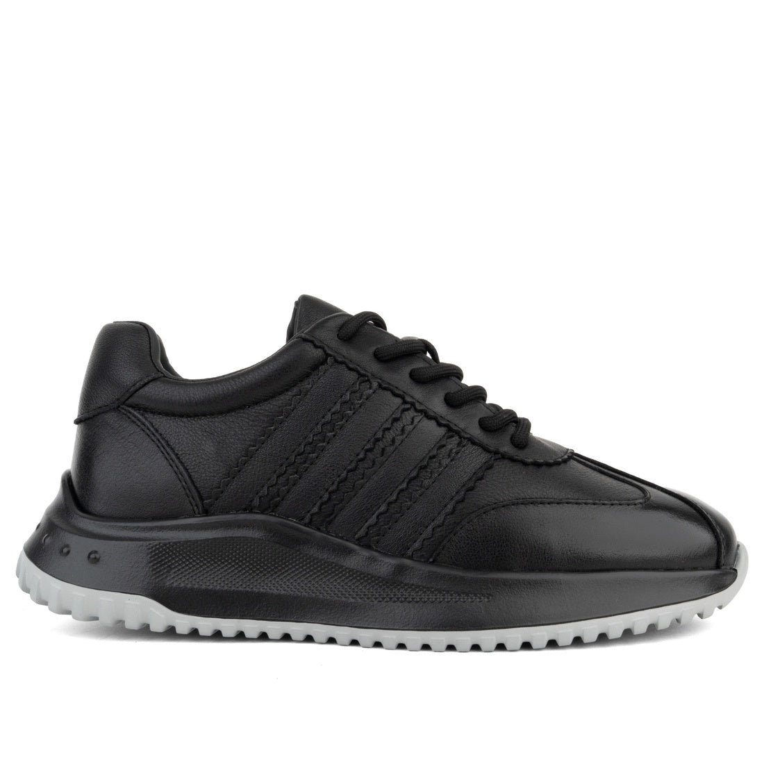 black casual closed leisure