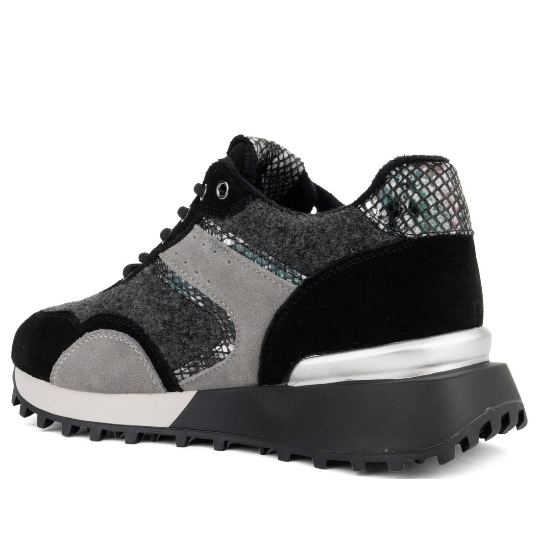 black casual closed leisure