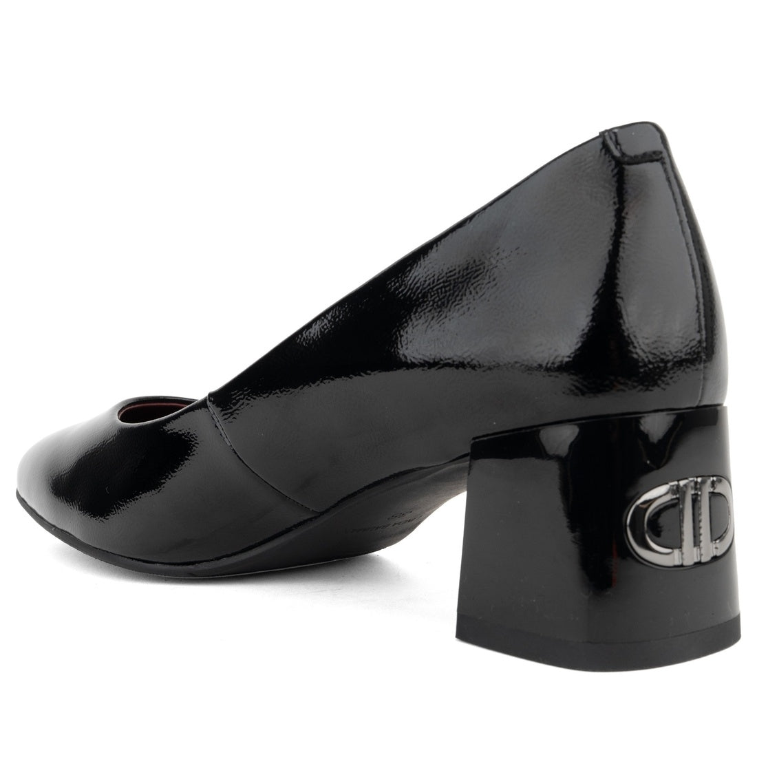 black casual closed pumps