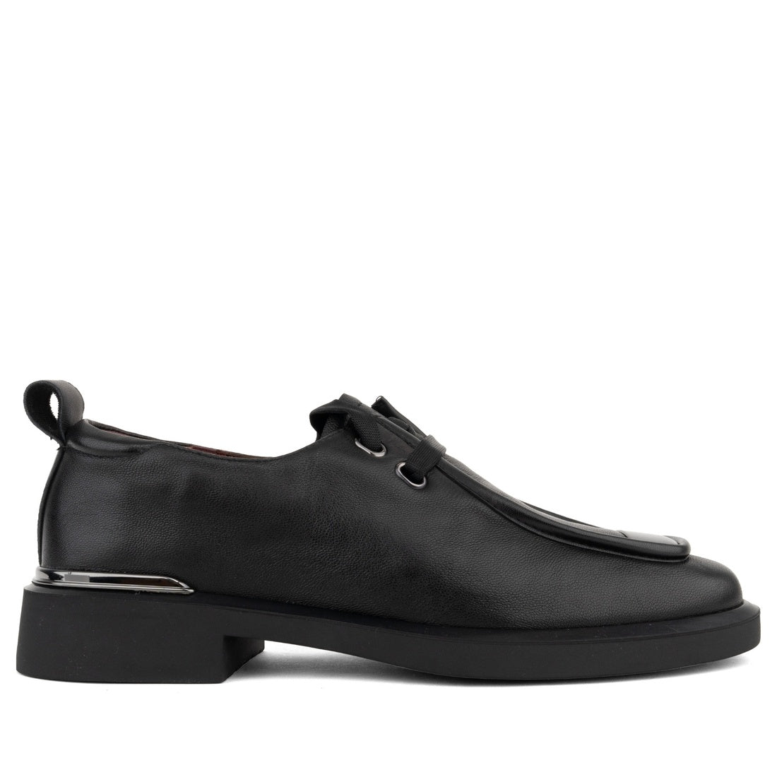 black casual closed formal