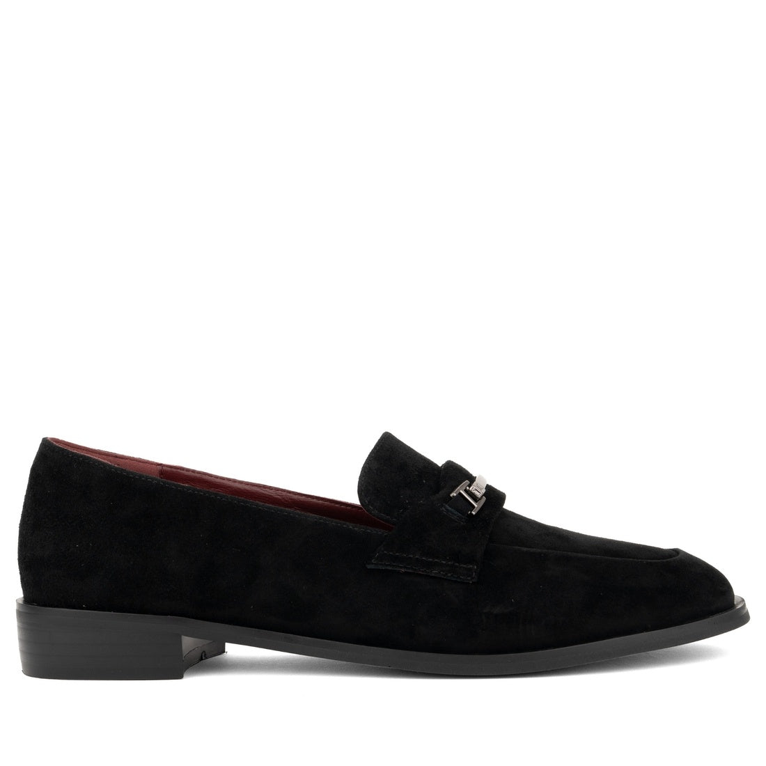 black casual closed loafers