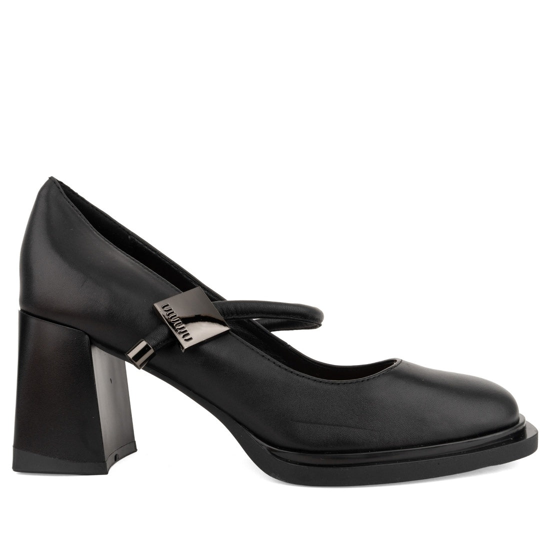 black casual closed pumps