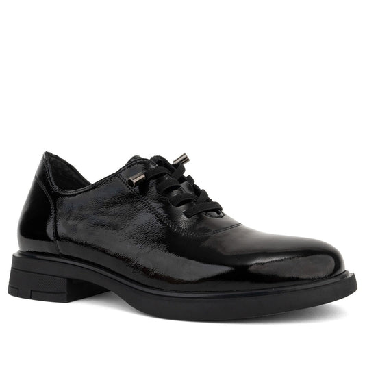 black classic closed shoes