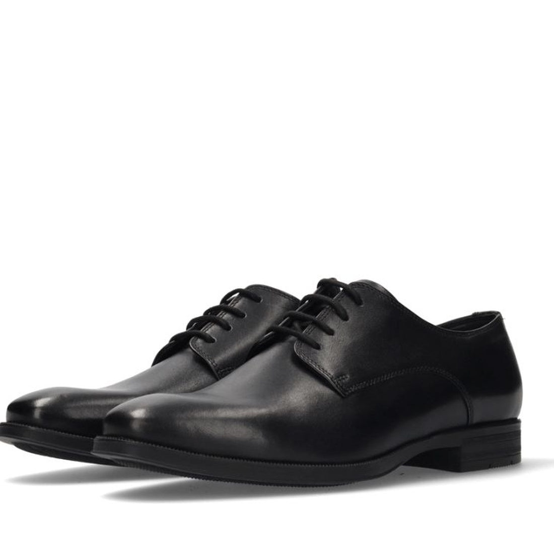 black casual closed formal