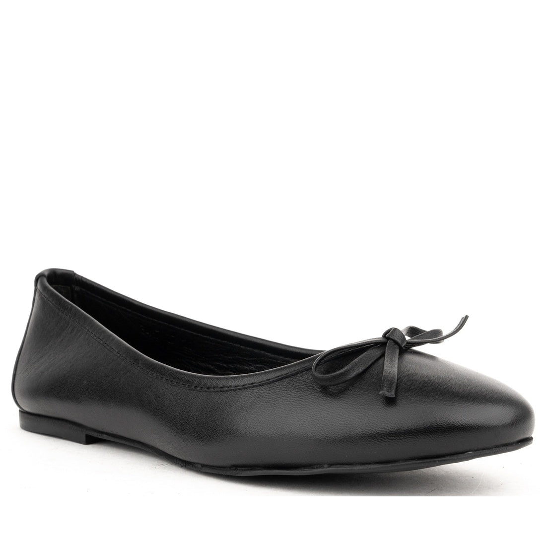 black casual closed ballerinas