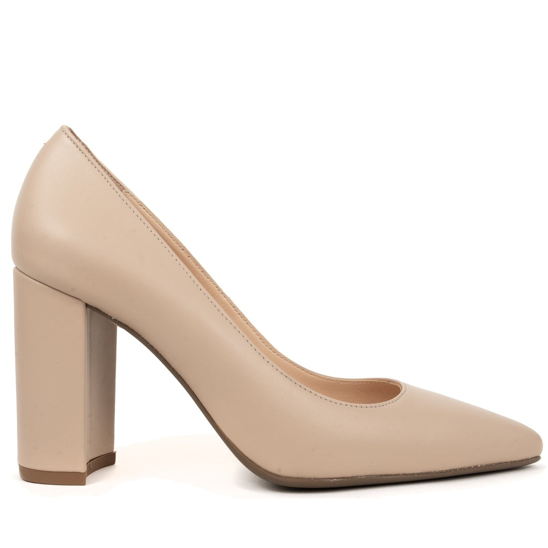 beige classic closed pumps
