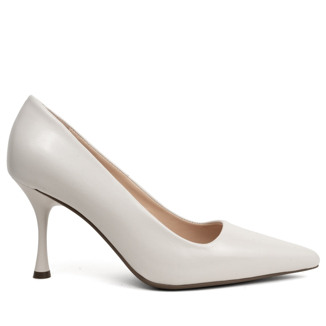 white classic closed pumps