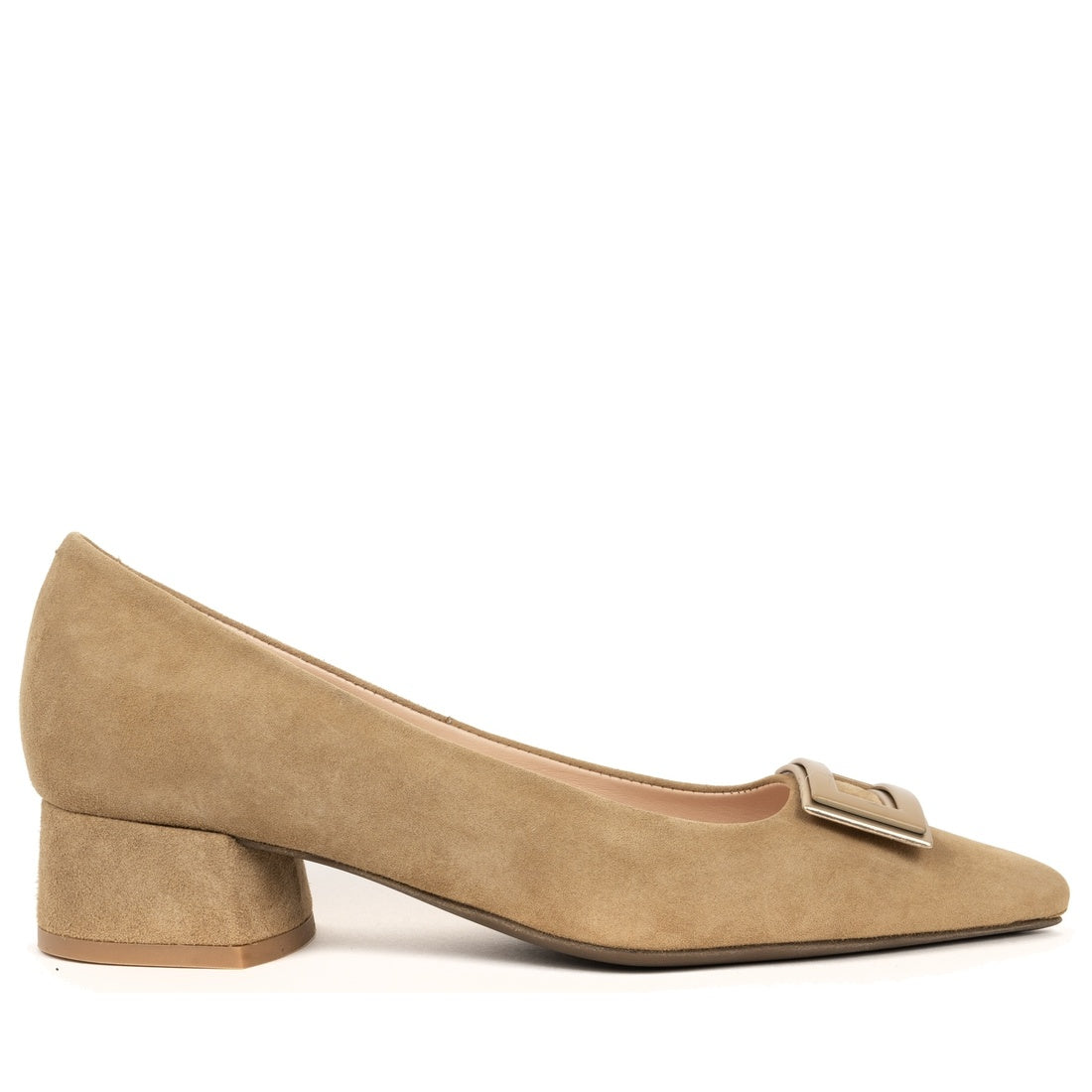 beige classic closed pumps