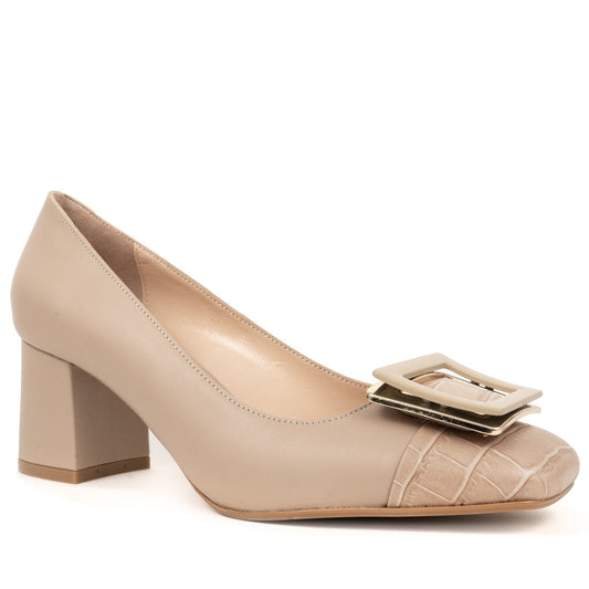 beige classic closed pumps