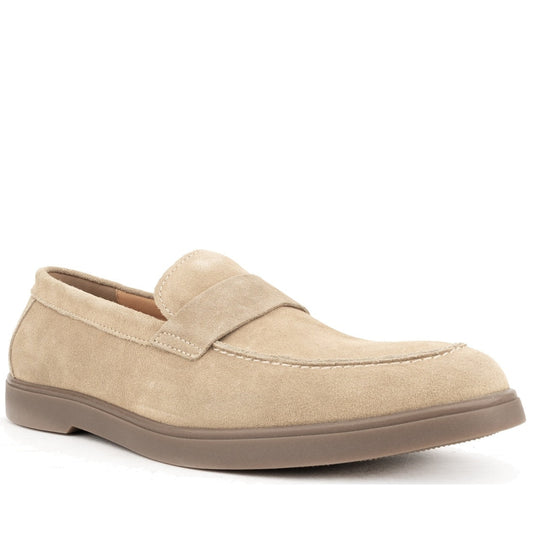 beige casual closed mocasins