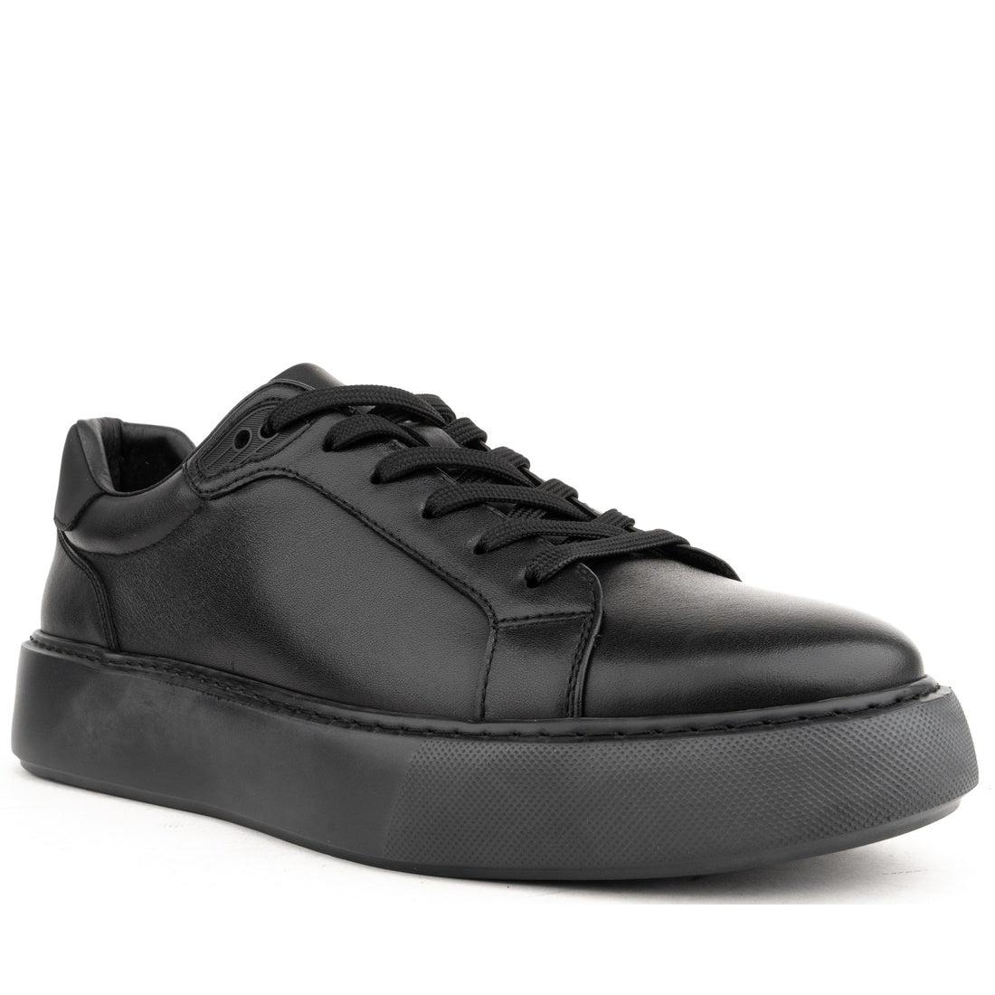 black casual closed leisure