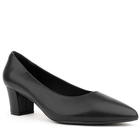 black elegant closed formal pumps