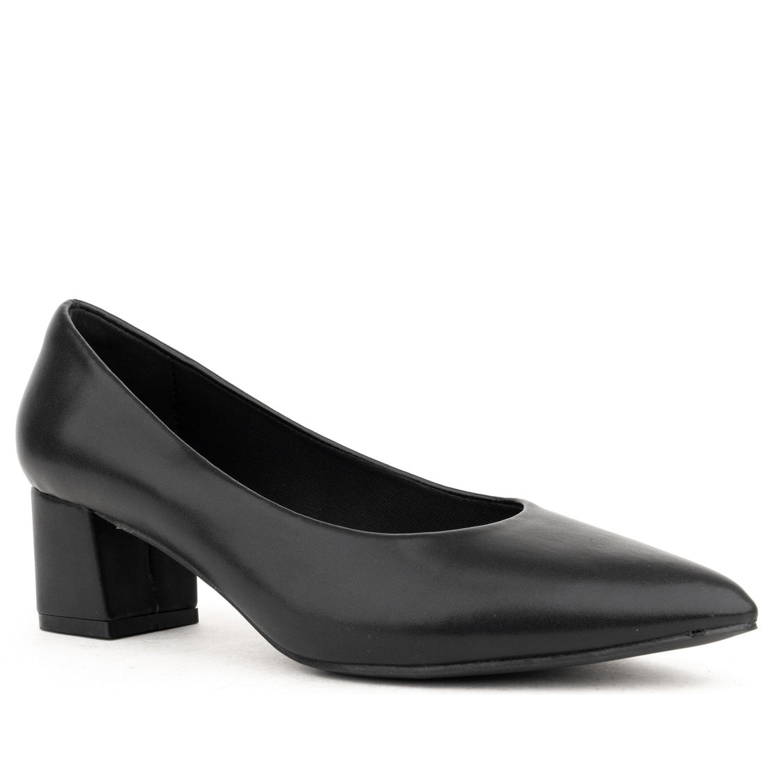 black elegant closed formal pumps
