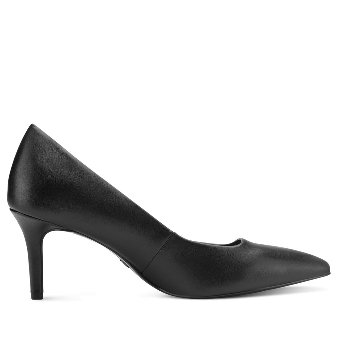 black elegant closed pumps
